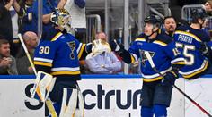 Vrána za Blues opět skóroval, Pittsburgh je poprvé od roku 2006 bez play-off