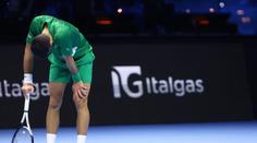 Djokovič na hraně kolapsu. Mohl vzdát, ale neudělal to. Po zápase vše vysvětlil