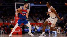 Krejčího výkon na Lakers nestačil. Satoranský v noci zaznamenal čtyři body