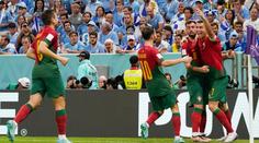 Portugalci porazili Uruguay a slaví postup. Výhru zrežíroval Fernandes
