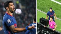 Zase ten Suarez! Sudímu šmíroval přes rameno, dostal za to kartu