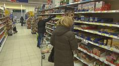 EXKLUZIVNÍ PRŮZKUM: Češi hledají levné potraviny. Některé vypouští úplně