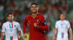Fantastický Ronaldo sestřelil hattrickem Lucembursko, Anglie pouze remizovala
