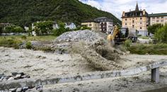 Oblíbené turistické středisko odřízly od světa povodně. Stovky lidí museli evakuovat