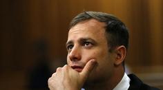 Nové důkazy: Pistorius nejdříve zbil přítelkyni pálkou, pak střílel
