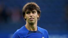 Přes Barcelonu opět do Premier League, Chelsea získala talentovaného útočníka