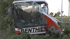 Autobus plný dětí se v Německu srazil se sanitkou, 46 zraněných!
