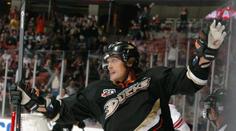 Selänne nahání Jágra! Anaheim má nejlepší start v historii