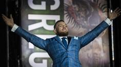 Štědrý McGregor! Svého dlouholetého trenéra potěšil miliónovým dárkem