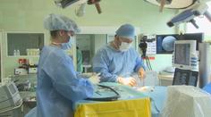Čeští lékaři transplantují jako o závod, nejčastěji ledviny