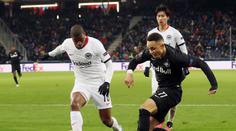 Salcburku se doma zázrak nepodařil, posledním postupujícím je Frankfurt