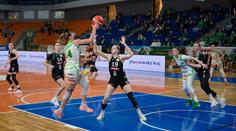 Začátek play-off ŽBL se víc povedl KP Brno, výhru viděla i zpěvačka Csáková