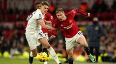 Tottenham dvakrát dotahoval s United a zápas skončil nerozhodně