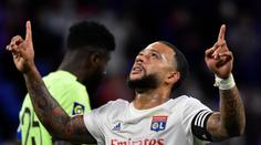 Lyon rozstřílel Dijon. Depay zařídil všechny čtyři branky