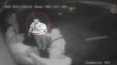 Násilník policistům uniká už měsíce! Poznáte ho z VIDEA?