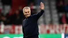 Tottenham zahájil stíhací jízdu, Mourinho je ale po měsíci zoufalý