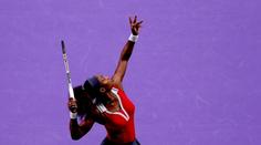 Serena drtí konkurenci, Azarenková potřebovala na Kerberovou 3 hodiny