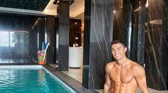 Kdepak klid na lůžku. Ronaldo si s koronavirem užívá v bazénu