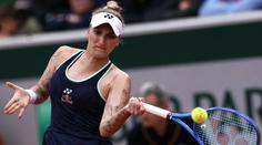 Tři Češi jsou ve třetím kole FO.  Krejčíková končí s kanárem, Menšík ztratil vedení