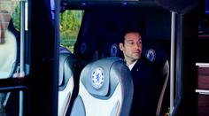 Chelsea nemá peníze na letadlo. Kvůli sankcím tým stráví deset hodin v buse