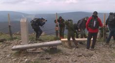 Velká změna na nejvyšší hoře Česka. Vyrostou na ní nerezové zábrany