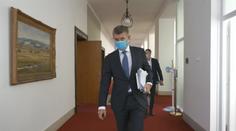 Konec superhrubé mzdy a důchody. Babiš a Schillerová jednali o rozpočtu