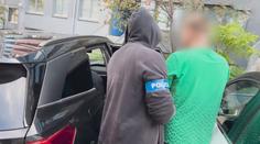 Po odsouzení do vězení nenastoupil. Policie dopadla muže, který týral bezdomovce