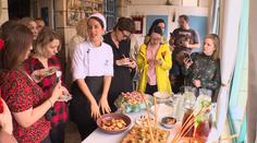 Netradiční restaurace. Kuchařka vaří i servíruje u sebe doma