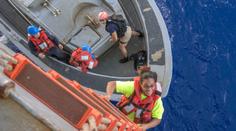 Plavba na Tahiti se zle zvrtla, ženy strávily na moři pět měsíců