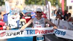 Praha v zajetí triatlonistů. Závod TRIPrague ovládli Švadlenková a Zadák
