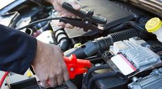 Vybitá baterka? Hlavně auto neroztahujte