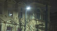 Pražské lampy dostávají nová LED světla. Lidem ale vadí jejich intenzita