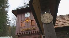 Malá obec na Valašsku má svůj orloj. Má mimořádné kouzlo