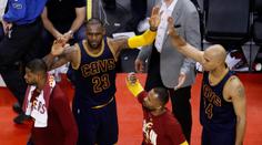 LeBron znovu ve finále! Cleveland ukončil sérii s Torontem