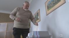 Obce už se připravují na volby. Řada z nich zrušila okrsky, lidé to budou mít dál