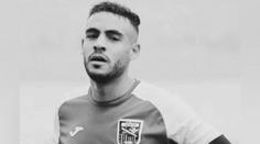 Fotbalista zemřel po kolapsu na hřišti. Měl týden po svatbě