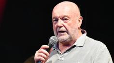 Slavný slovenský zpěvák měl vážnou nehodu. Zraněný skončil v nemocnici