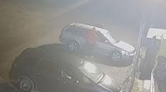 Policie vyšetřuje mladíka z krádeží a vloupání. Ukradená auta měl pokaždé poničit