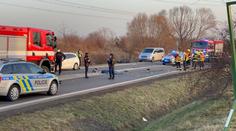 Tragická nehoda v Praze! Náklaďák se srazil s motorkářem, na místě zemřel