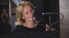 Monika Absolonová: Chybí mi nějaký hit! Text nové písně mi napsala i Hanička Zagorová