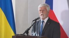 Čeští vojáci by měli být rozmístěni na Ukrajině, vyzývá prezident Pavel