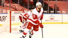 Hronek mezi legendami Red Wings? Má šanci dohnat učitele i megahvězdu