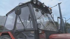 Střelba na traktor, v kabině seděl teprve desetiletý kluk!