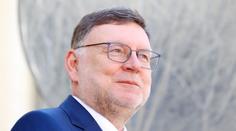 Největší absurdity reformy: Nulová daň na víno a knihy, jiná sazba na jídlo a pití