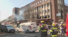 Požár v centru Johannesburgu si vyžádal už víc než sedm desítek obětí