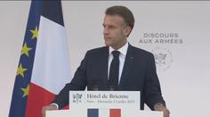 Francie masivně zvýší výdaje na obranu. Bezpečnost Evropy bereme do vlastních rukou, říká Macron
