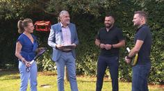 Padel hraje stále více lidí. Sport podobný tenisu vyzkoušeli i moderátoři Snídaně