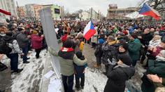 Prvomájové protesty napříč Českem. Policie musela zakročit na Smíchově