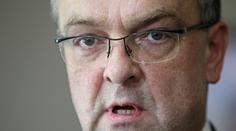 Kalousek připravuje další škrty. Pohorší si učitelé, lékaři i policisté