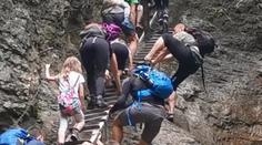 Slováci zuří. Nedočkaví čeští turisté ohrozili rodiče s dětmi!